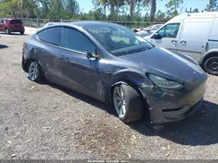 5YJYGDED2MF116454 2021 TESLA MODEL Y