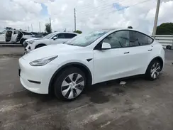 5YJYGDED2MF130273 2021 TESLA MODEL Y