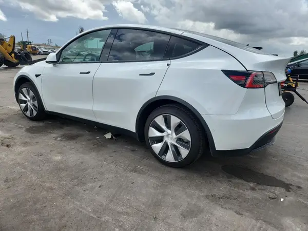 5YJYGDED2MF130273 2021 TESLA MODEL Y - Image 2