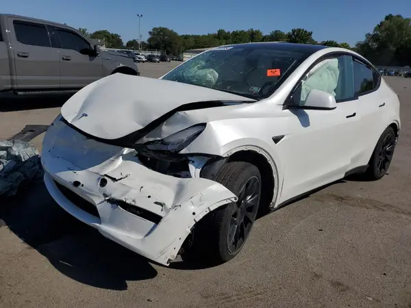 5YJYGDED2MF132489 2021 TESLA MODEL Y - Image 1