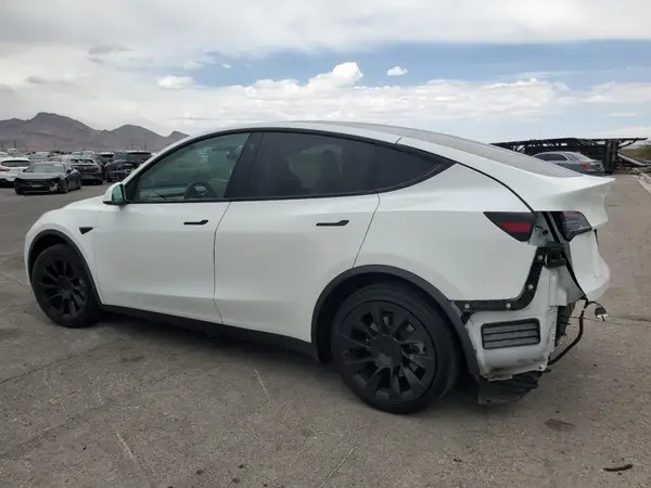 5YJYGDED2MF163192 2021 TESLA MODEL Y - Image 2