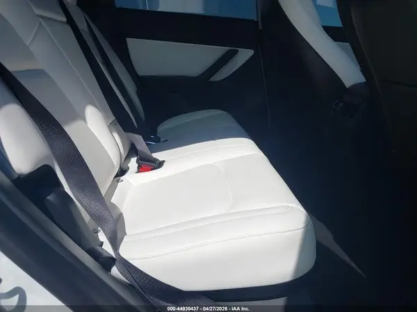 5YJYGDED2MF174998 2021 TESLA MODEL Y - Image 8