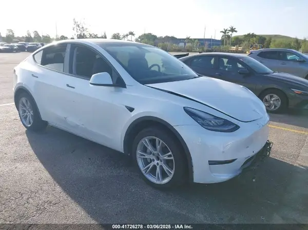 5YJYGDED3MF103650 2021 TESLA MODEL Y - Image 1