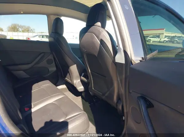 5YJYGDED3MF106337 2021 TESLA MODEL Y - Image 8