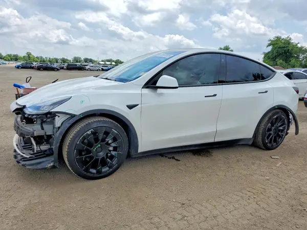 5YJYGDED3MF114146 2021 TESLA MODEL Y - Image 1