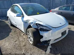 5YJYGDED3MF120447 2021 TESLA MODEL Y