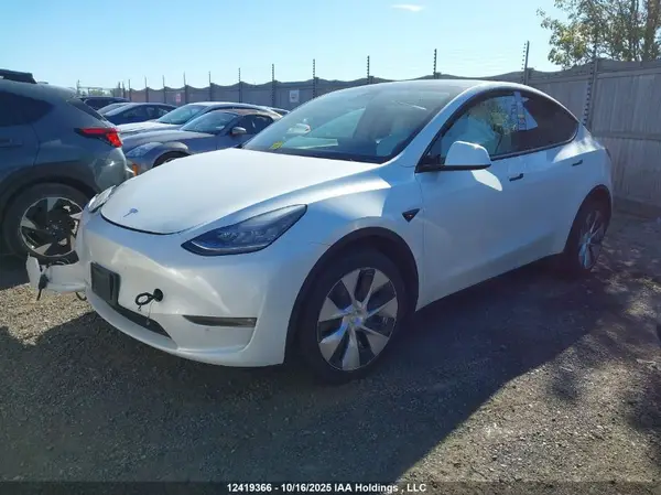 5YJYGDED3MF120447 2021 TESLA MODEL Y - Image 2