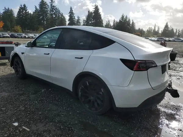 5YJYGDED4MF103155 2021 TESLA MODEL Y - Image 2
