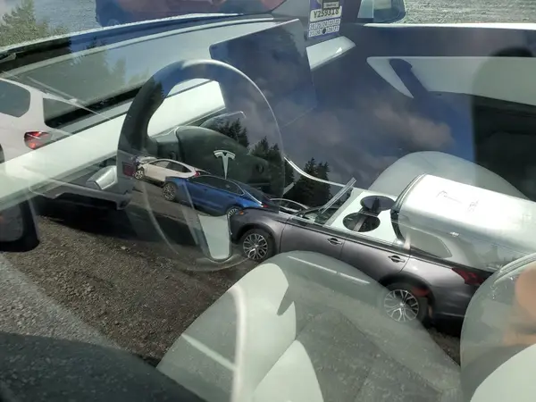 5YJYGDED4MF103155 2021 TESLA MODEL Y - Image 8