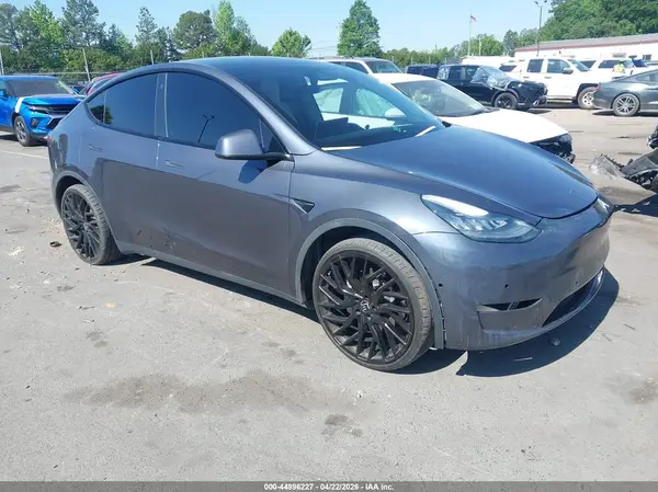 5YJYGDED4MF106198 2021 TESLA MODEL Y - Image 1