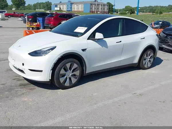 5YJYGDED4MF107545 2021 TESLA MODEL Y - Image 2