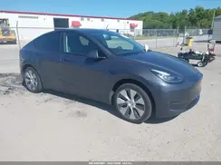 5YJYGDED4MF109389 2021 TESLA MODEL Y
