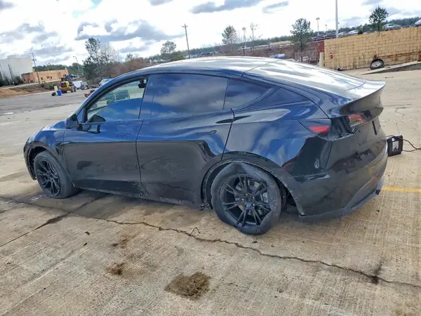 5YJYGDED4MF109747 2021 TESLA MODEL Y - Image 2