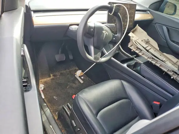 5YJYGDED4MF109747 2021 TESLA MODEL Y - Image 8