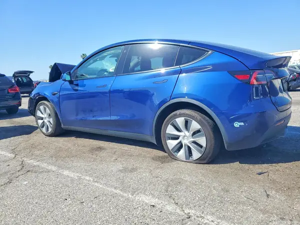 5YJYGDED4MF116536 2021 TESLA MODEL Y - Image 2