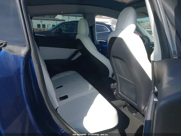5YJYGDED4MF123082 2021 TESLA MODEL Y - Image 8