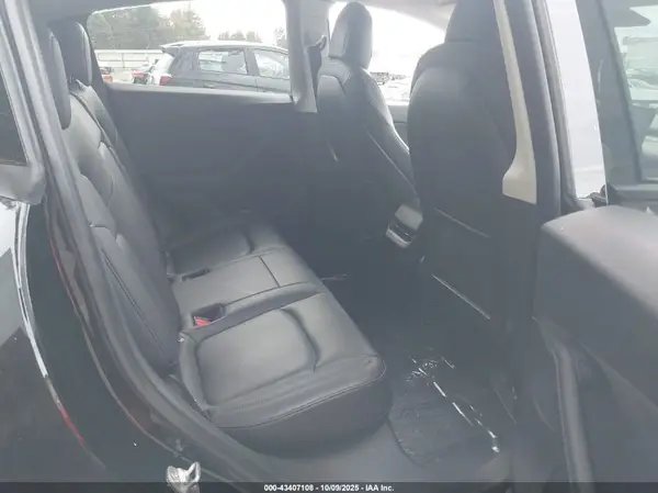 5YJYGDED4MF126113 2021 TESLA MODEL Y - Image 8