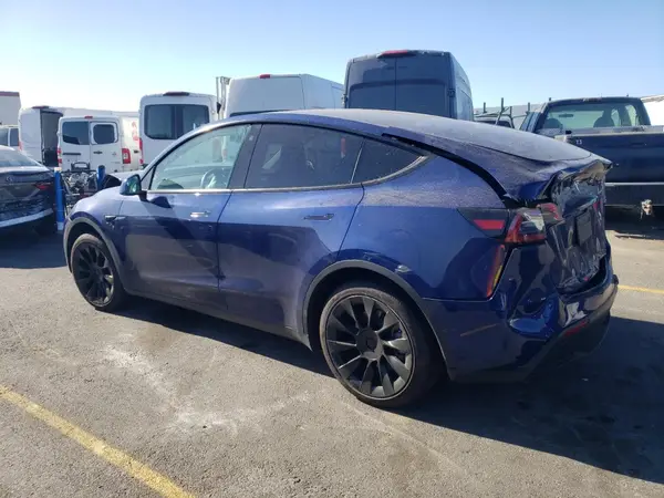 5YJYGDED4MF173979 2021 TESLA MODEL Y - Image 2