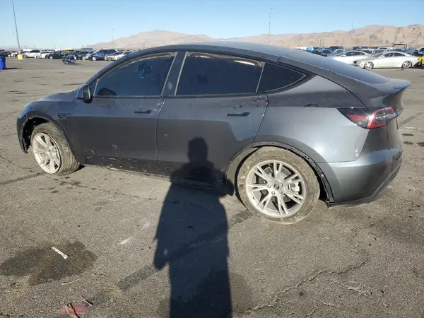 5YJYGDED4MF174002 2021 TESLA MODEL Y - Image 2