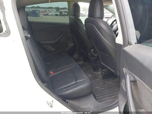5YJYGDED4MF181662 2021 TESLA MODEL Y - Image 8