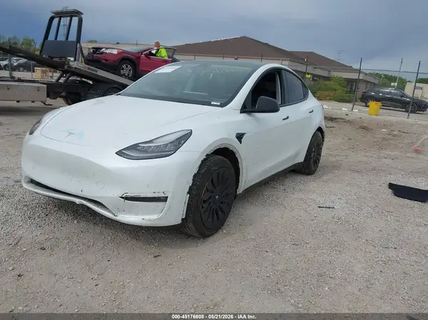 5YJYGDED5MF103665 2021 TESLA MODEL Y - Image 2