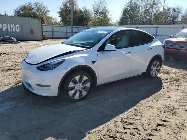 5YJYGDED5MF104976 2021 TESLA MODEL Y - Image 1