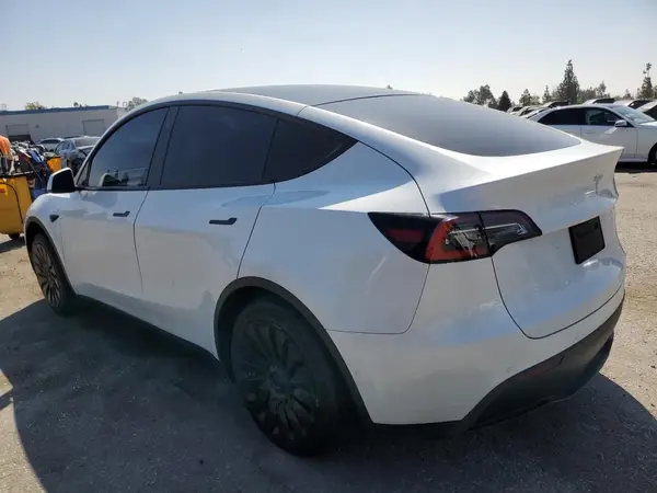 5YJYGDED5MF107750 2021 TESLA MODEL Y - Image 2
