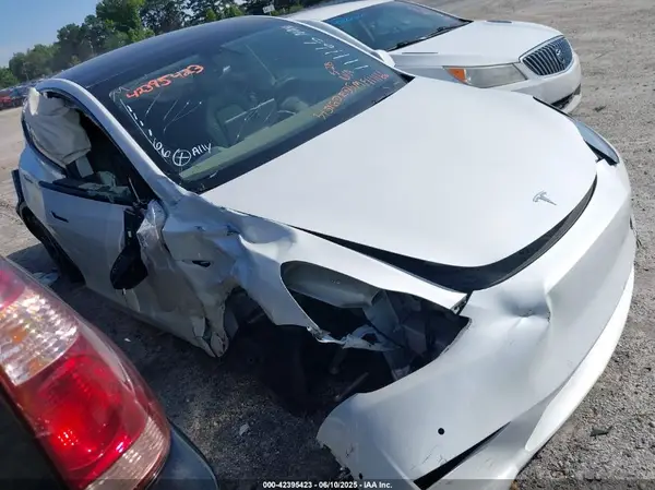 5YJYGDED5MF111166 2021 TESLA MODEL Y - Image 1