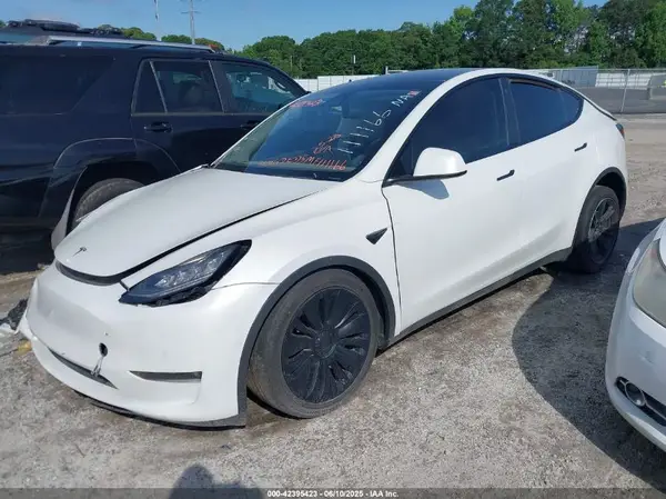 5YJYGDED5MF111166 2021 TESLA MODEL Y - Image 2
