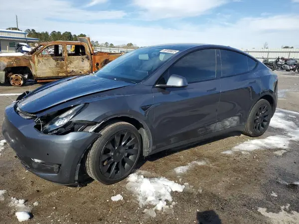 5YJYGDED5MF112740 2021 TESLA MODEL Y - Image 1