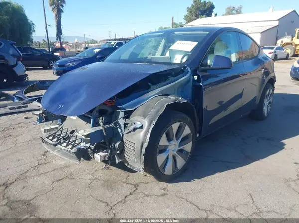 5YJYGDED5MF113905 2021 TESLA MODEL Y - Image 2