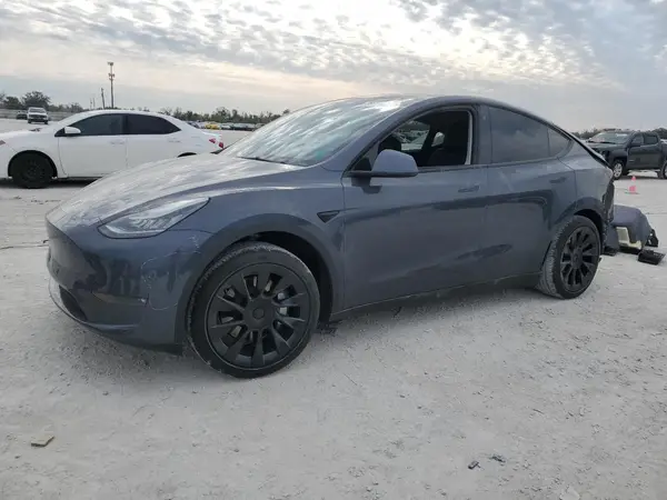 5YJYGDED6MF108938 2021 TESLA MODEL Y - Image 1