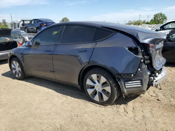 5YJYGDED6MF110558 2021 TESLA MODEL Y - Image 2