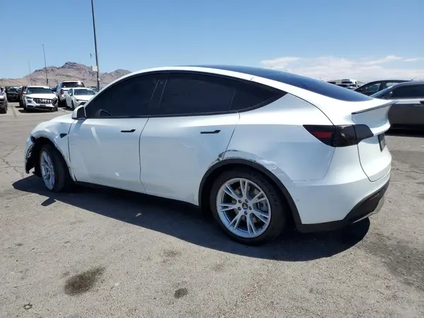 5YJYGDED6MF110950 2021 TESLA MODEL Y - Image 2