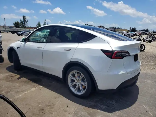 5YJYGDED6MF113959 2021 TESLA MODEL Y - Image 2