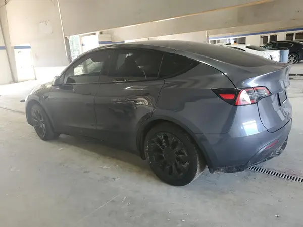 5YJYGDED6MF124346 2021 TESLA MODEL Y - Image 2