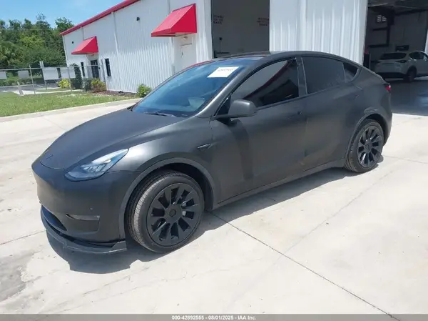 5YJYGDED7MF103893 2021 TESLA MODEL Y - Image 2