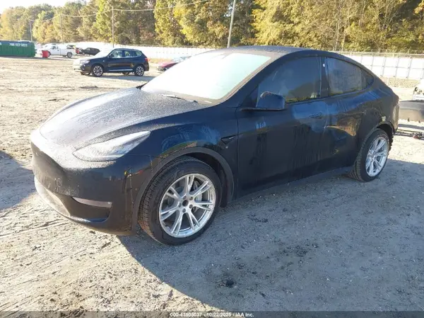 5YJYGDED7MF106065 2021 TESLA MODEL Y - Image 2