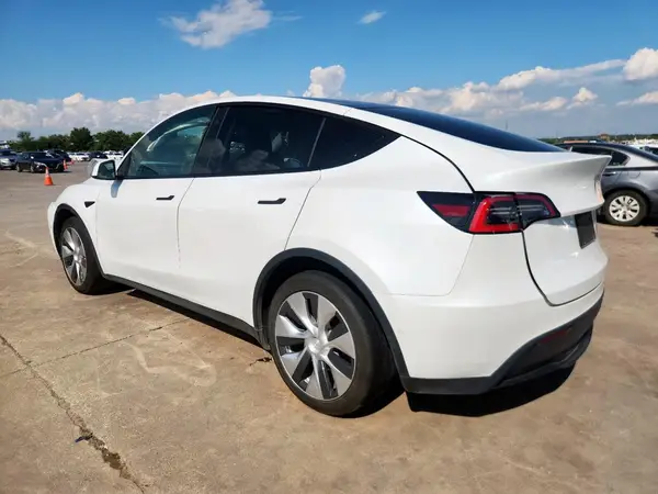 5YJYGDED7MF107622 2021 TESLA MODEL Y - Image 2