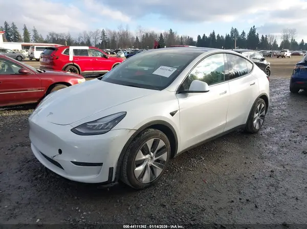 5YJYGDED7MF111122 2021 TESLA MODEL Y - Image 2