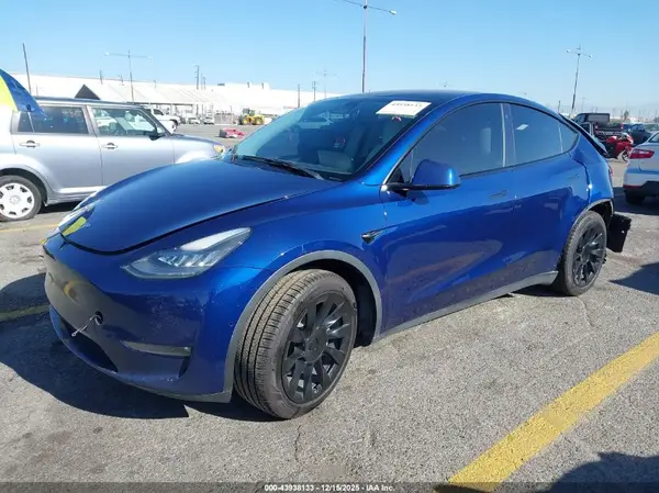 5YJYGDED7MF118071 2021 TESLA MODEL Y - Image 2
