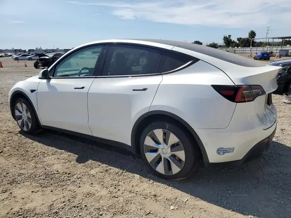 5YJYGDED7MF121469 2021 TESLA MODEL Y - Image 2