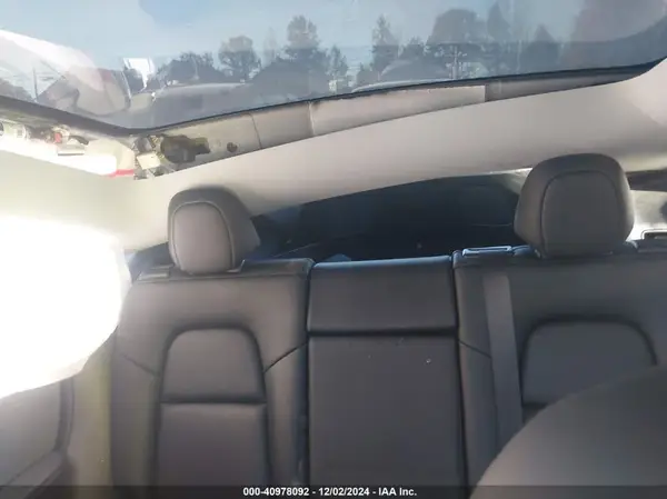5YJYGDED7MF163138 2021 TESLA MODEL Y - Image 8