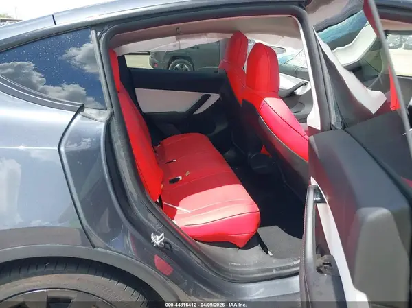 5YJYGDED8MF105331 2021 TESLA MODEL Y - Image 8