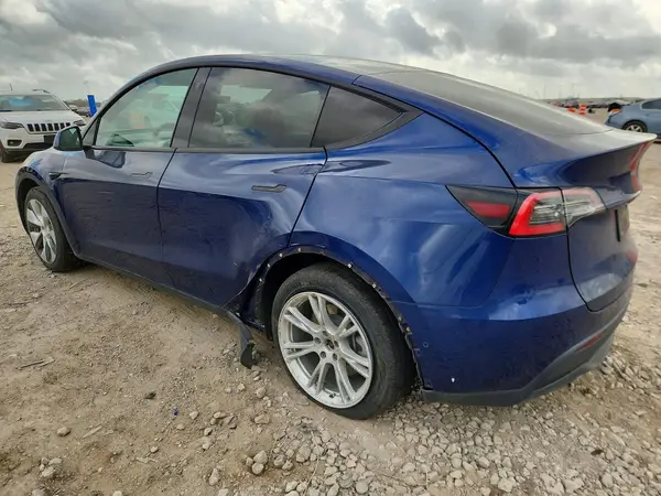 5YJYGDED8MF106348 2021 TESLA MODEL Y - Image 2