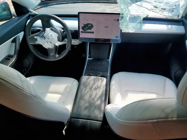 5YJYGDED8MF106950 2021 TESLA MODEL Y - Image 8