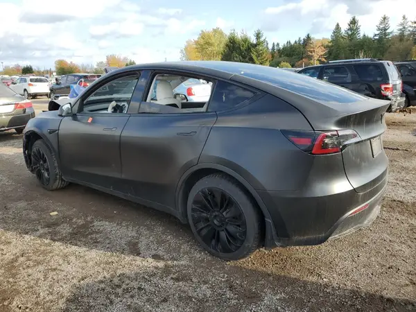 5YJYGDED8MF124655 2021 TESLA MODEL Y - Image 2