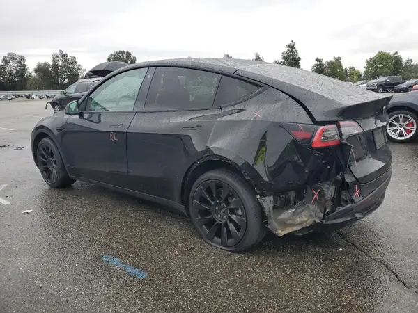 5YJYGDED8MF125918 2021 TESLA MODEL Y - Image 2