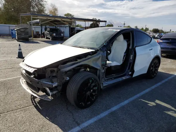 5YJYGDED8MF163004 2021 TESLA MODEL Y - Image 1