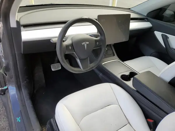 5YJYGDED8MF163004 2021 TESLA MODEL Y - Image 8